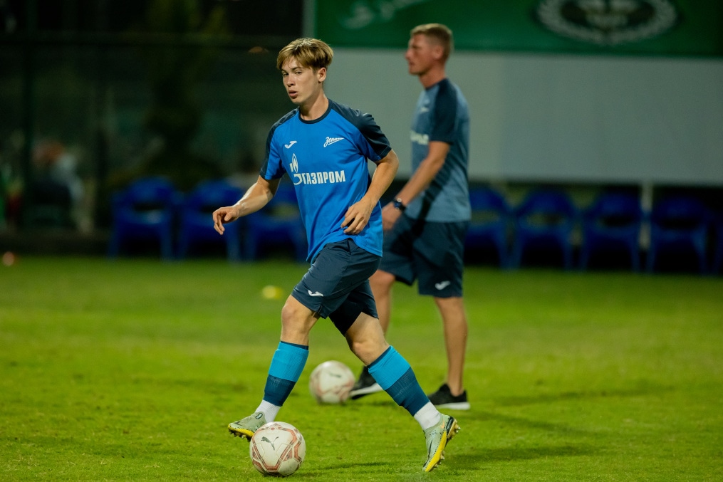 Тренировка молодежной команды «Зенит» перед матчем с ФК «Аль-Иттихад»