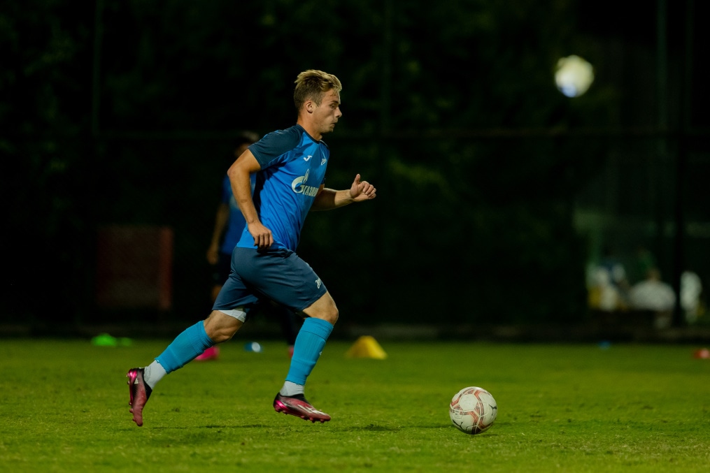 Тренировка молодежной команды «Зенит» перед матчем с ФК «Аль-Иттихад»