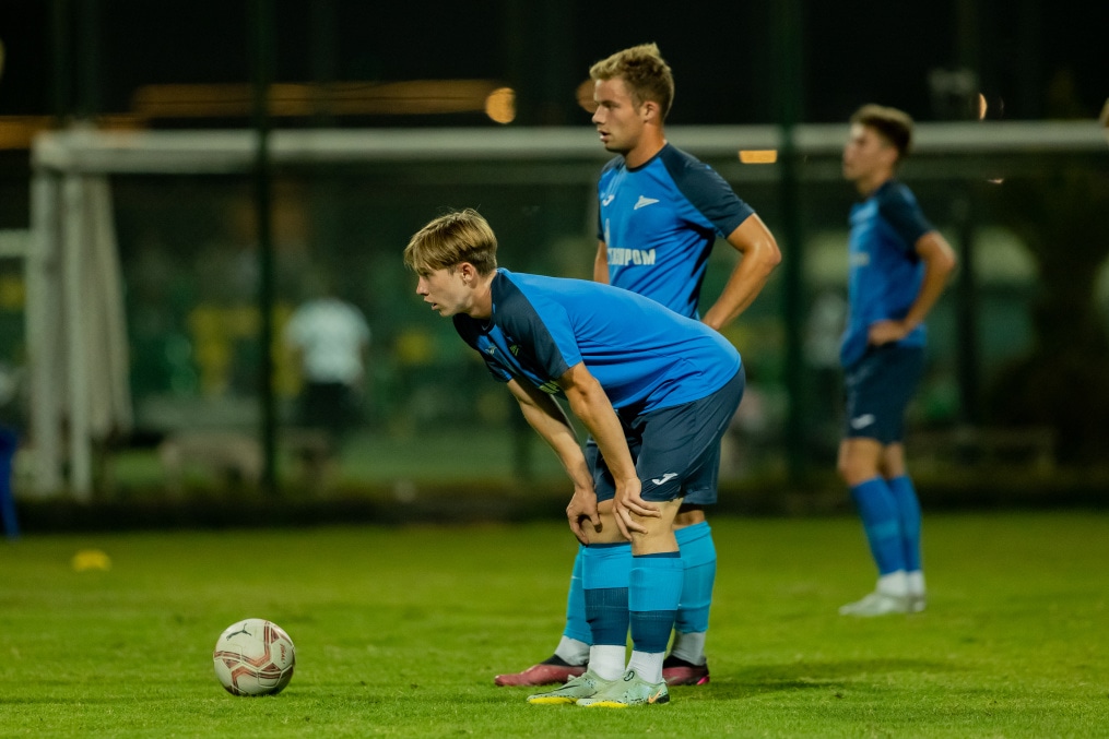 Тренировка молодежной команды «Зенит» перед матчем с ФК «Аль-Иттихад»