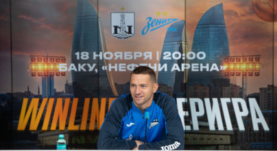 Михаил Кержаков на пресс-конференции перед товарищеским матчем с «Нефтчи»