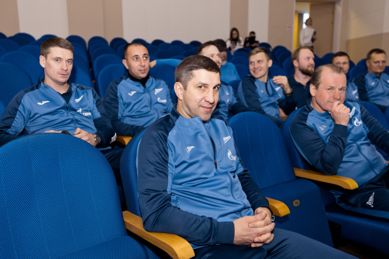 Награждение «Зенита»-2 серебряными медалями LEON-Второй лиги