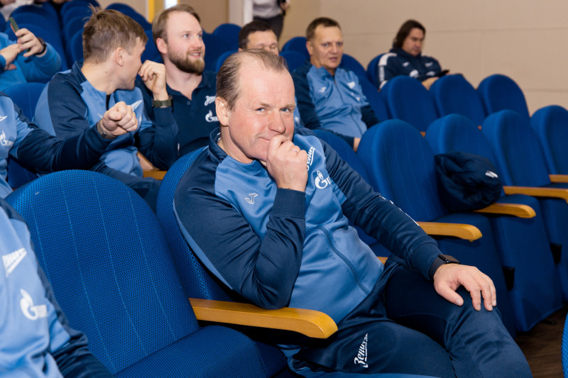 Награждение «Зенита»-2 серебряными медалями LEON-Второй лиги