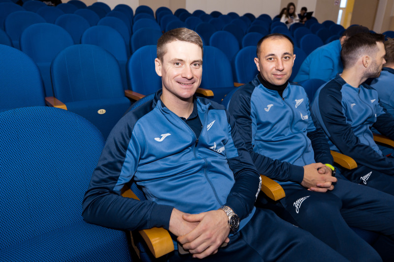 Награждение «Зенита»-2 серебряными медалями LEON-Второй лиги