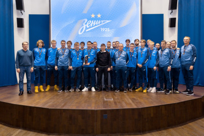 Награждение «Зенита»-2 серебряными медалями LEON-Второй лиги