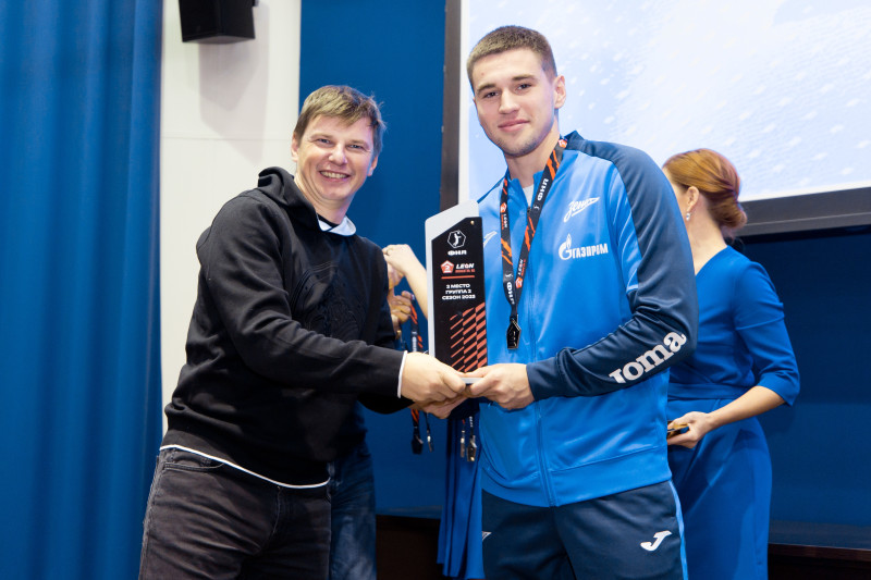 Награждение «Зенита»-2 серебряными медалями LEON-Второй лиги