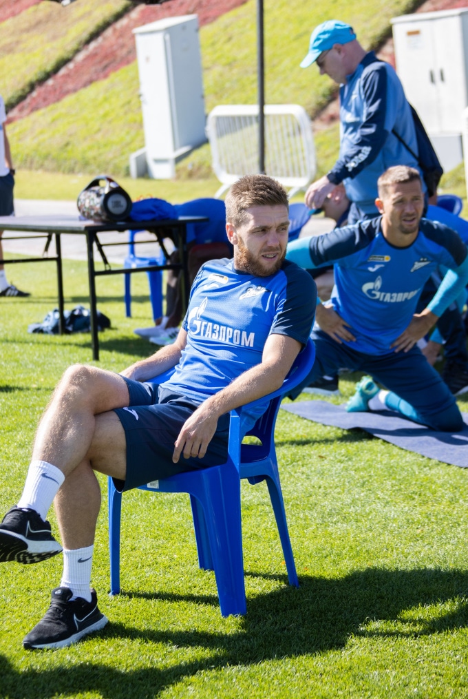 Зимние «Газпром» — тренировочные сборы в Катаре, 7 февраля, утренняя тренировка