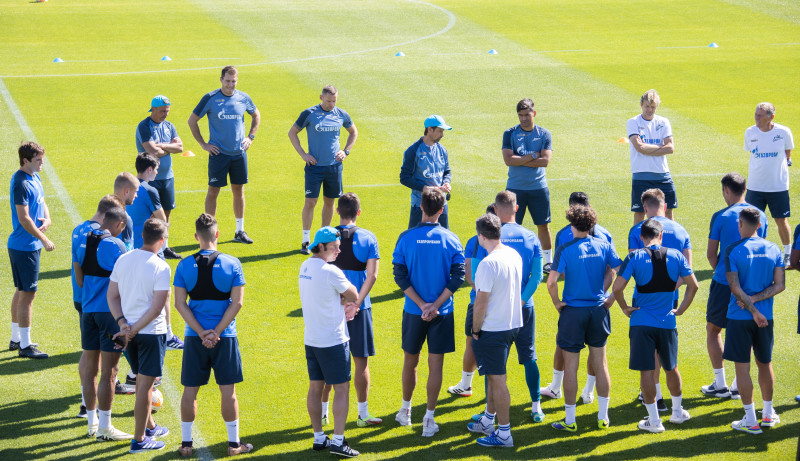 Зимние «Газпром» — тренировочные сборы в Катаре, 7 февраля, утренняя тренировка