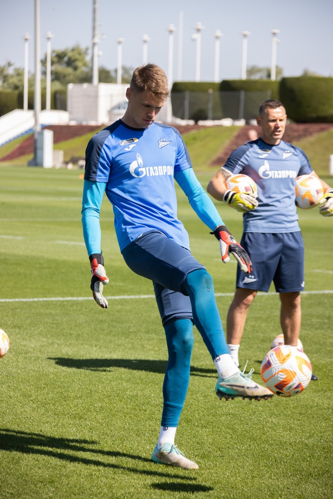 Зимние «Газпром» — тренировочные сборы в Катаре, 7 февраля, утренняя тренировка