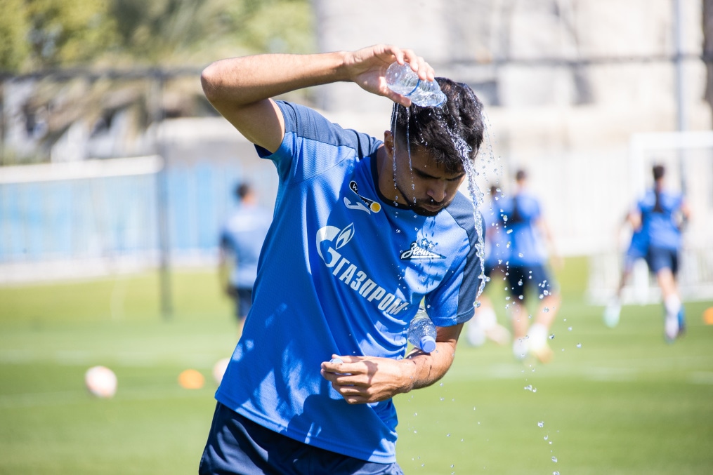 Зимние «Газпром» — тренировочные сборы в Катаре, 7 февраля, утренняя тренировка