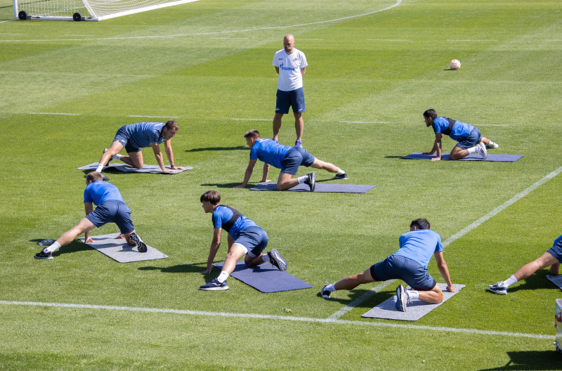 Зимние «Газпром» — тренировочные сборы в Катаре, 7 февраля, утренняя тренировка