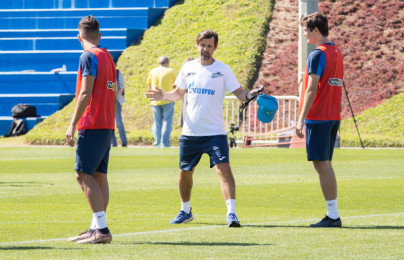 Зимние «Газпром» — тренировочные сборы в Катаре, 7 февраля, утренняя тренировка