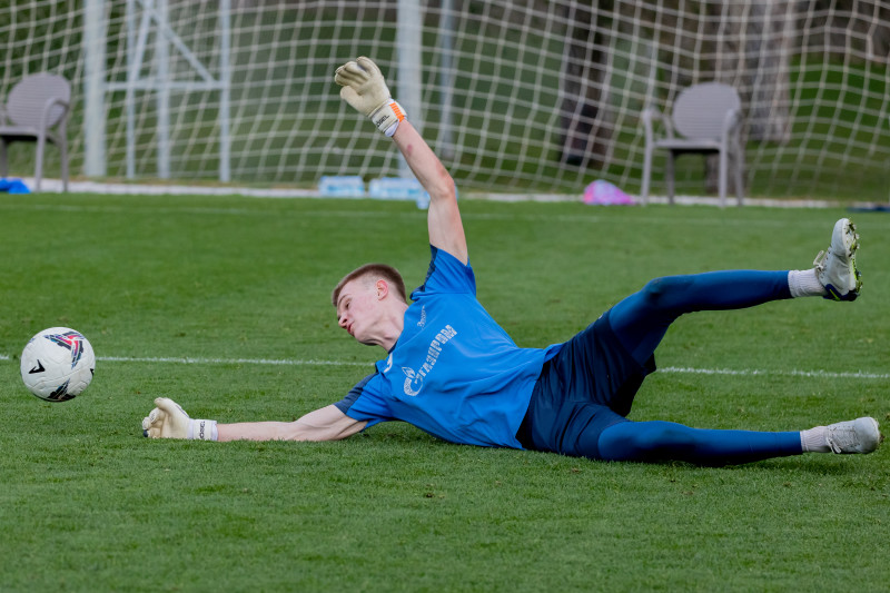 Зимний учебно-тренировочный сбор «Зенита»-2 в Турции: 15 февраля, вечерняя тренировка