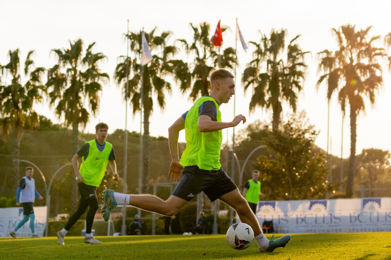 Зимний учебно-тренировочный сбор «Зенита»-2 в Турции: 16 февраля, вечерняя тренировка