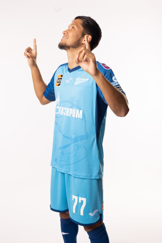 Фотосессия игроков ФК «Зенит» в форме Joma, сезона 2023/24