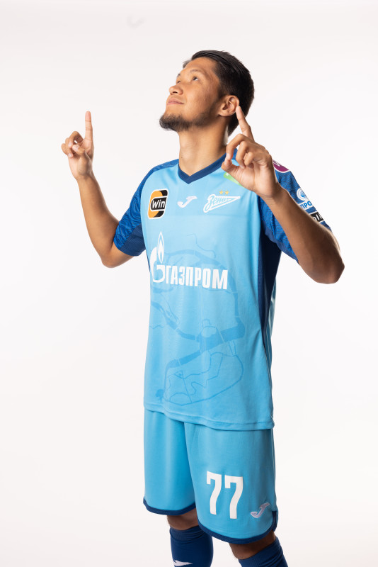 Фотосессия игроков ФК «Зенит» в форме Joma, сезона 2023/24