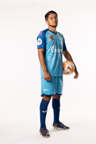 Фотосессия игроков ФК «Зенит» в форме Joma, сезона 2023/24