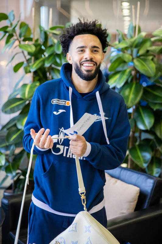 Команда «Зенит» перед вылетом на матч с «Краснодаром»