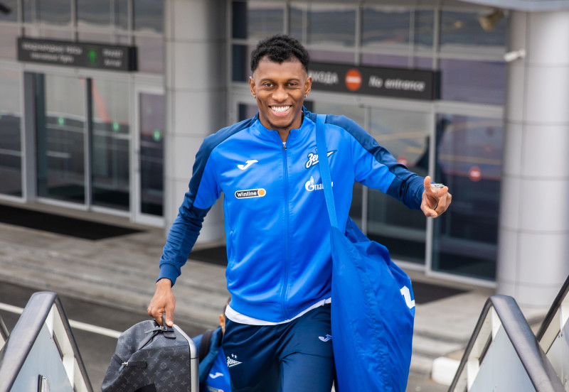 Команда «Зенит» перед вылетом на матч с «Краснодаром»