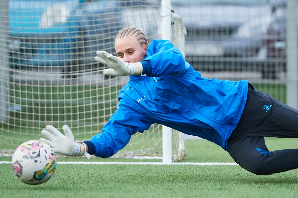 Тренировка женской команды перед матчем с «Рязанью-ВДВ»