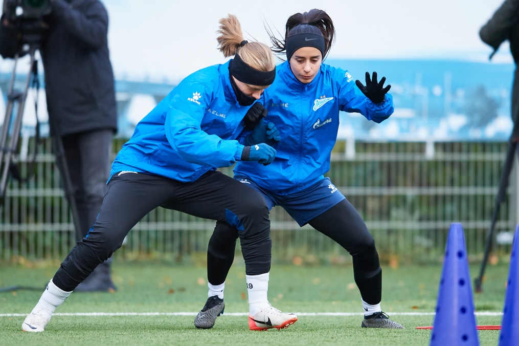 Тренировка женской команды перед матчем с «Рязанью-ВДВ»