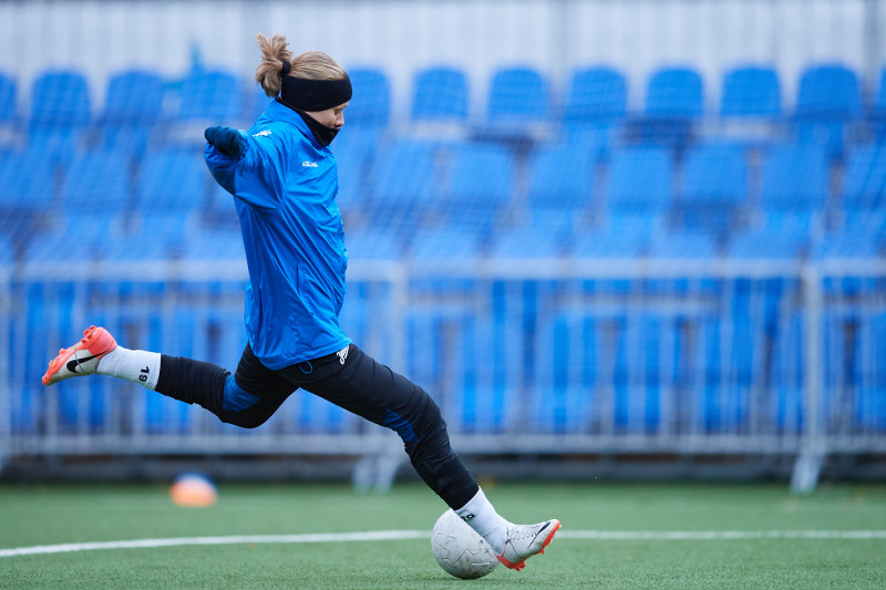 Тренировка женской команды перед матчем с «Рязанью-ВДВ»