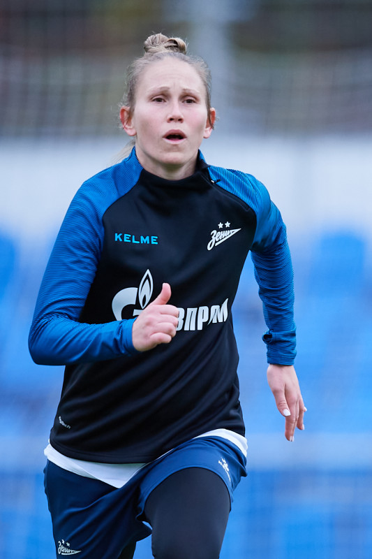 Тренировка женской команды перед матчем с «Рязанью-ВДВ»