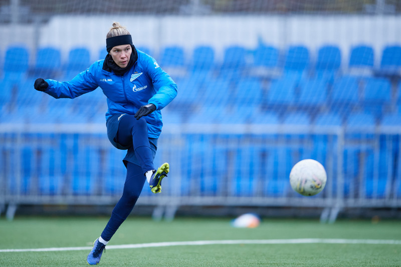 Тренировка женской команды перед матчем с «Рязанью-ВДВ»