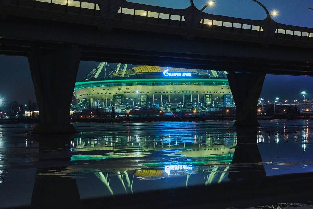 Подсветка «Газпром Арены»: «Ленточка Ленинградской Победы»