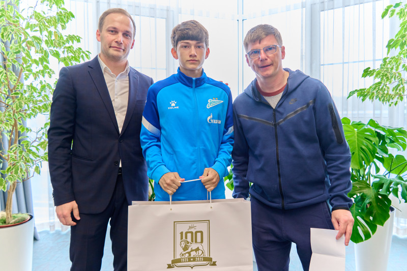 Поздравление лучших учеников «Газпром»-Академии