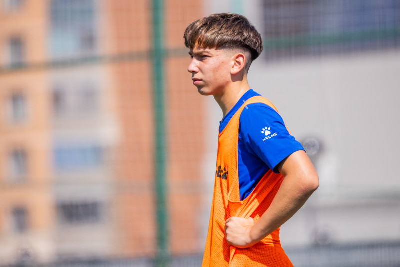 Тренировка юношеской команды «Зенит» U-18перед матчем с СШОР «Зенит» U-18