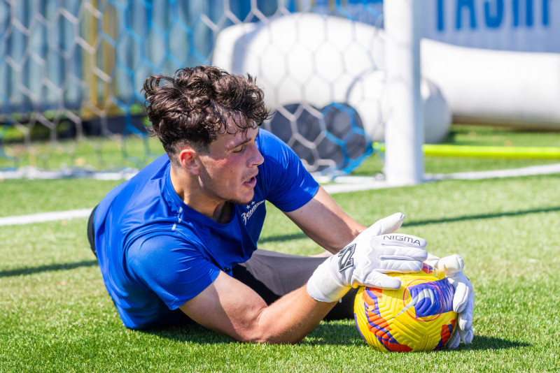 Тренировка юношеской команды «Зенит» U-18перед матчем с СШОР «Зенит» U-18