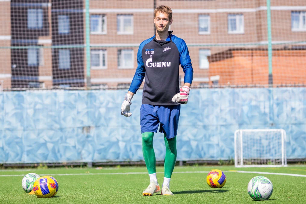Тренировка юношеской команды «Зенит» U-18перед матчем с СШОР «Зенит» U-18