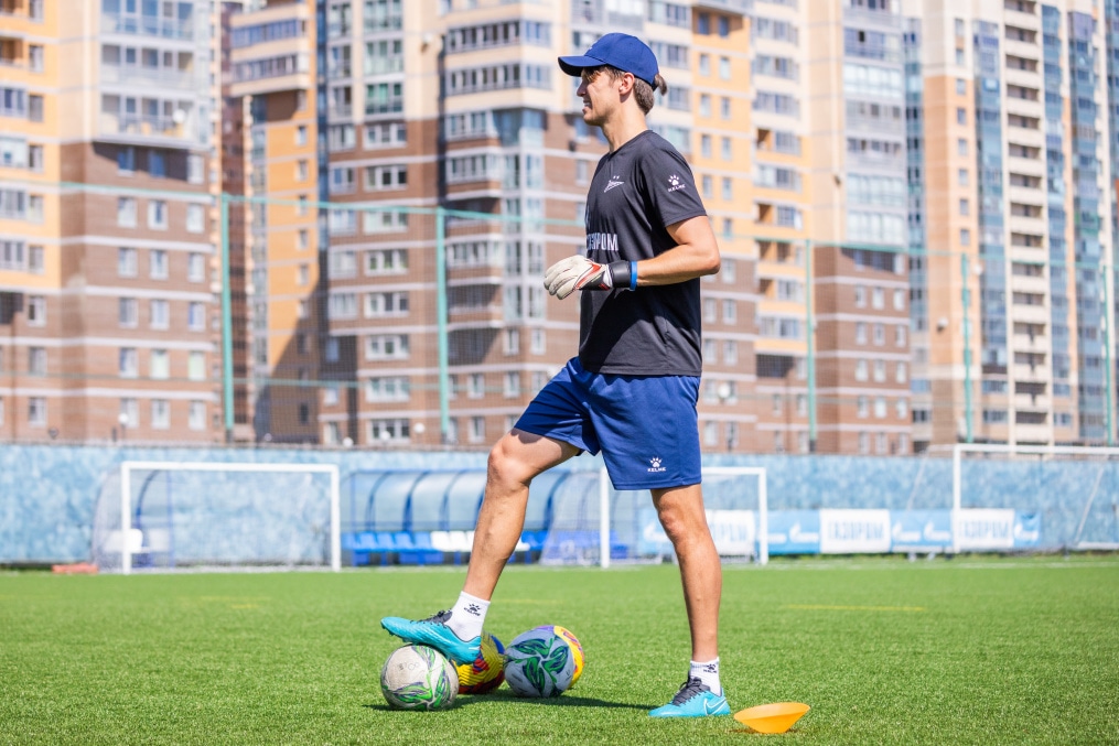 Тренировка юношеской команды «Зенит» U-18перед матчем с СШОР «Зенит» U-18