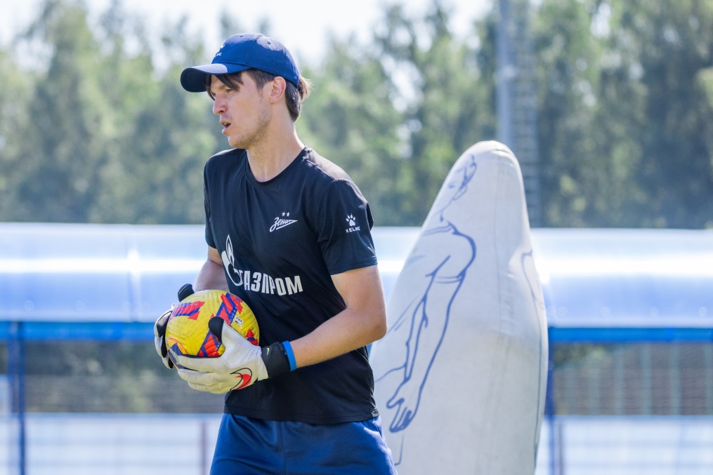 Тренировка юношеской команды «Зенит» U-18перед матчем с СШОР «Зенит» U-18