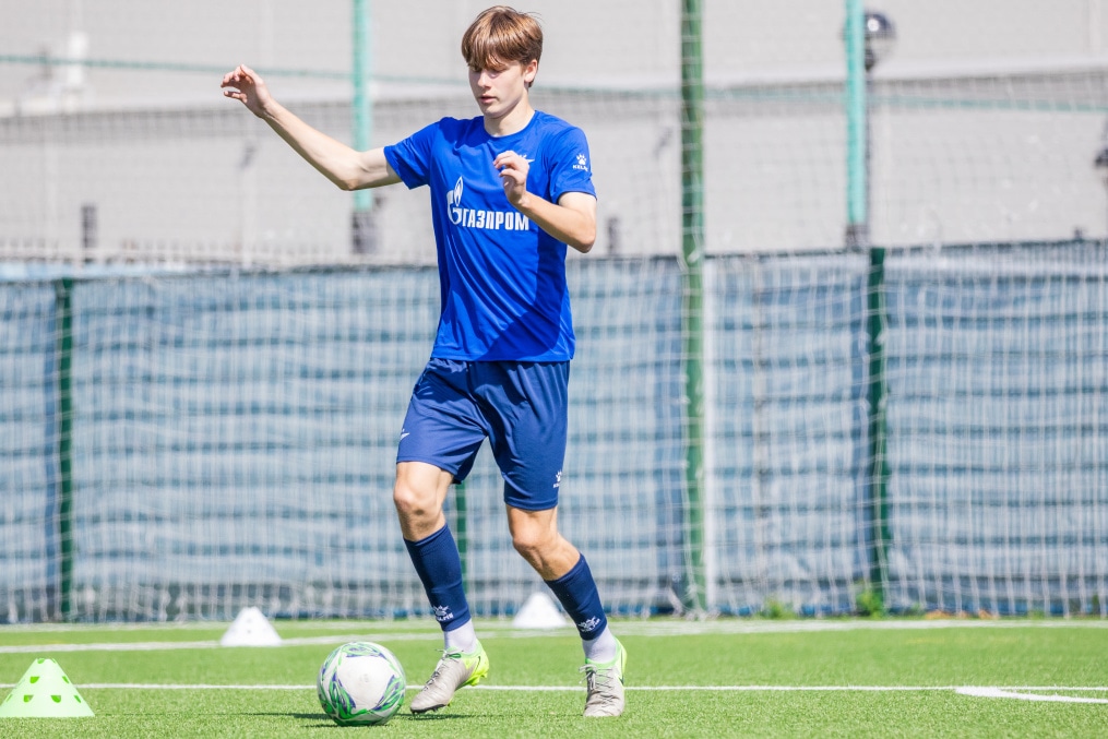 Тренировка юношеской команды «Зенит» U-18перед матчем с СШОР «Зенит» U-18