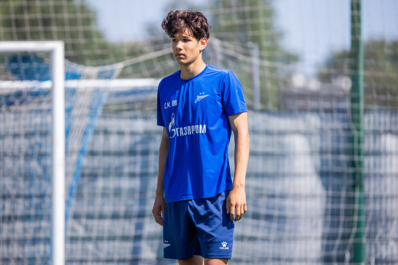 Тренировка юношеской команды «Зенит» U-18перед матчем с СШОР «Зенит» U-18