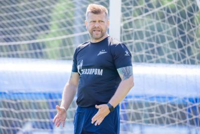 Тренировка юношеской команды «Зенит» U-18перед матчем с СШОР «Зенит» U-18