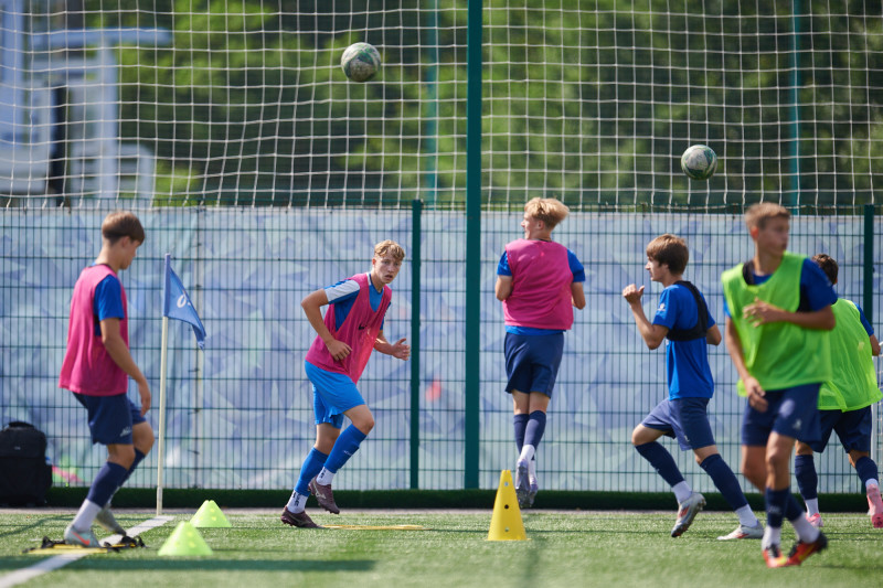 Тренировка «Зенита» U-16 перед матчем с «Мастер-Сатурном» U-16