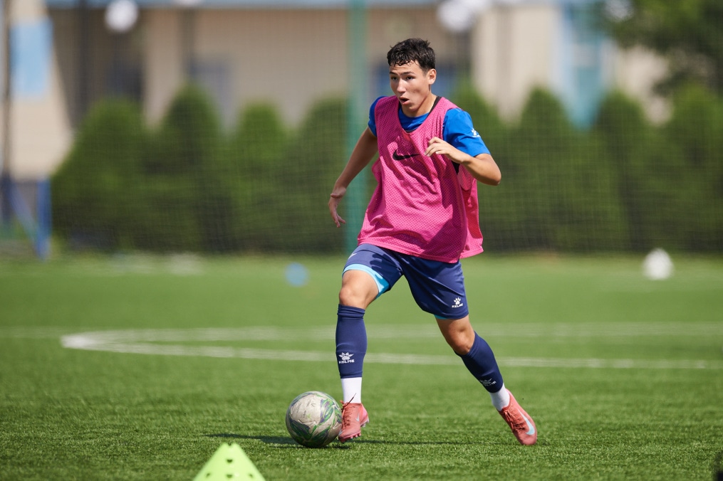 Тренировка «Зенита» U-16 перед матчем с «Мастер-Сатурном» U-16