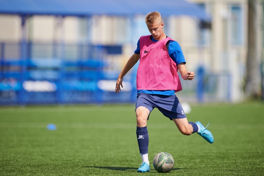 Тренировка «Зенита» U-16 перед матчем с «Мастер-Сатурном» U-16