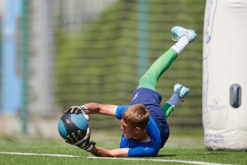 Тренировка «Зенита» U-16 перед матчем с «Мастер-Сатурном» U-16