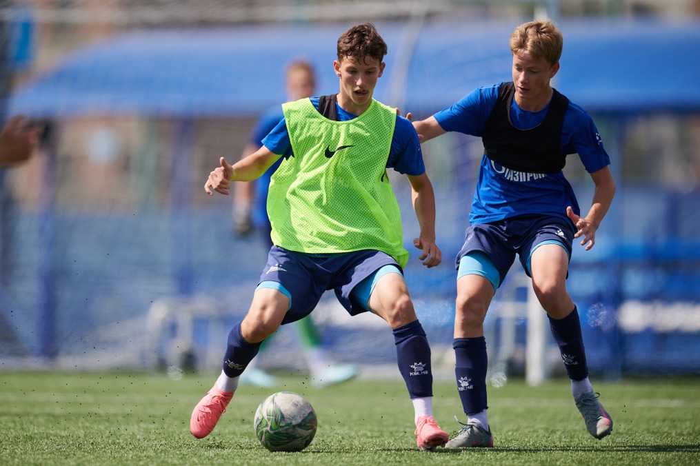 Тренировка «Зенита» U-16 перед матчем с «Мастер-Сатурном» U-16