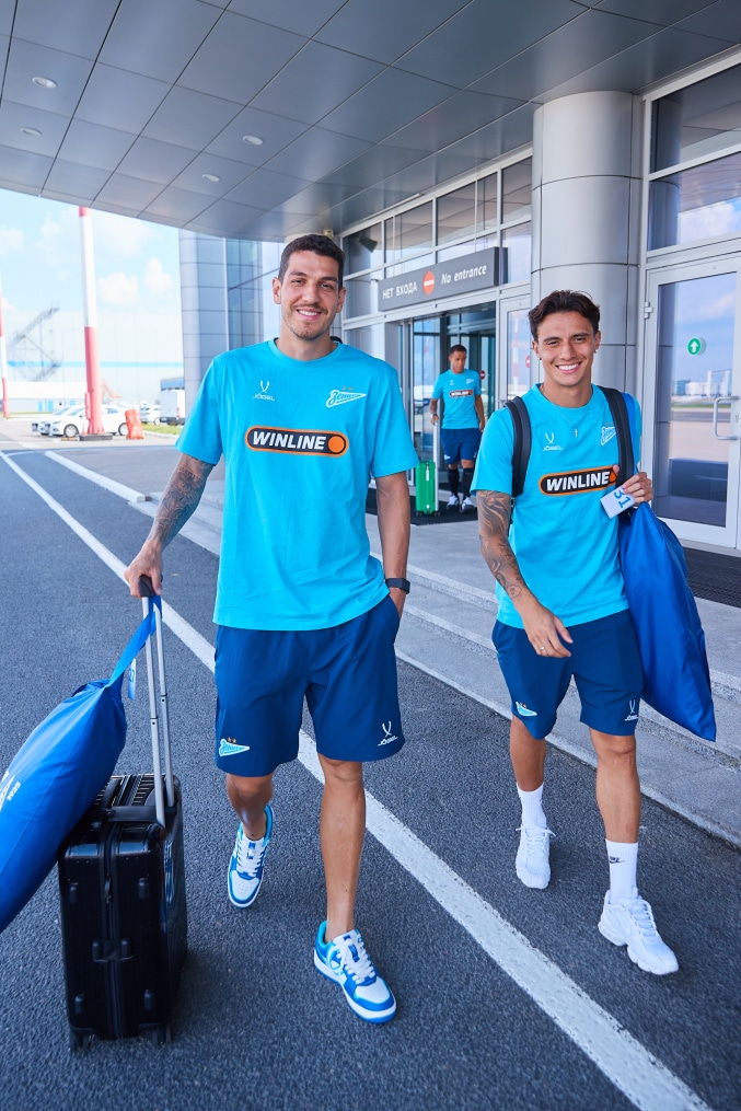 Вылет команды в Казань на матч с «Рубином»