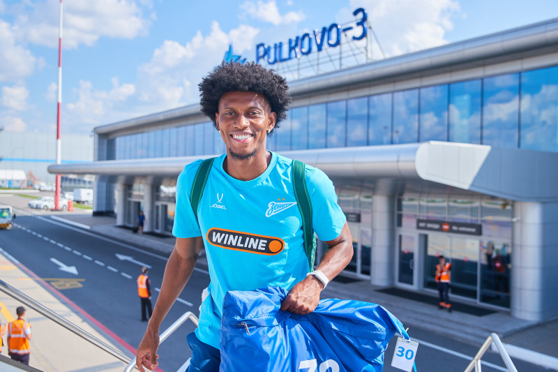 Вылет команды в Казань на матч с «Рубином»