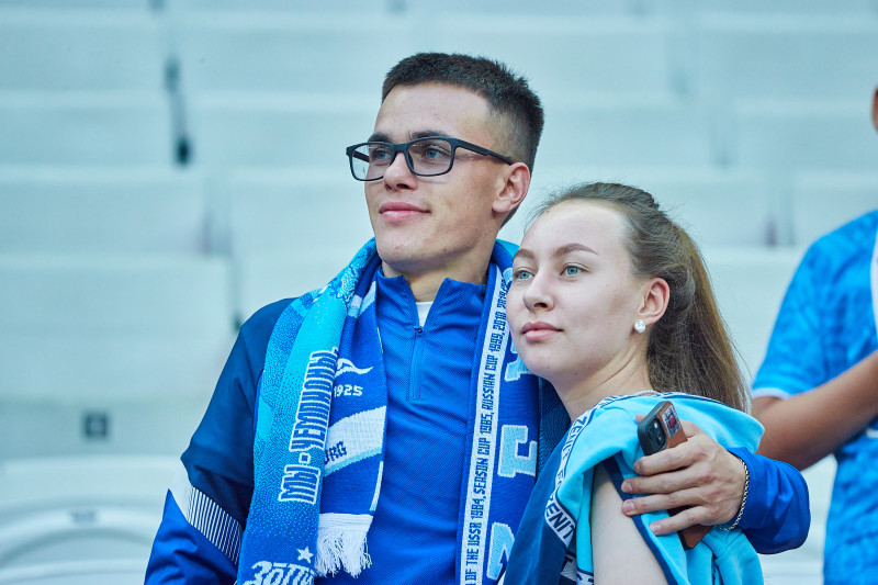 Сектор болельщиков сине-бело-голубых на матче «Рубин» — «Зенит»