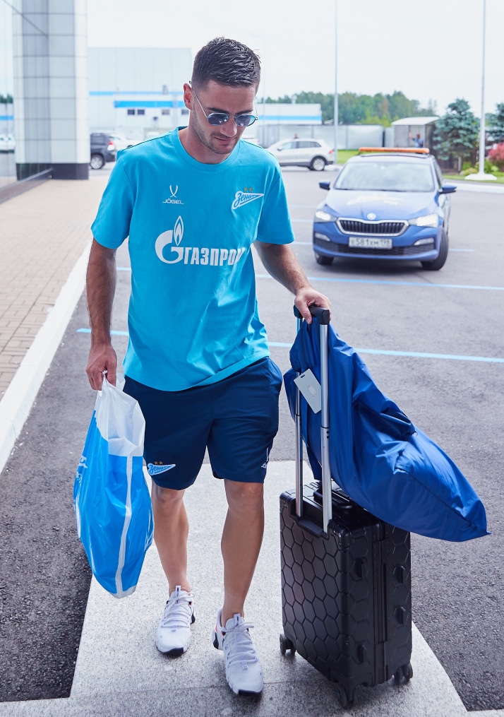 Вылет команды в Грозный на матч с «Ахматом»