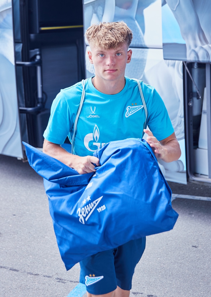 Вылет команды в Грозный на матч с «Ахматом»