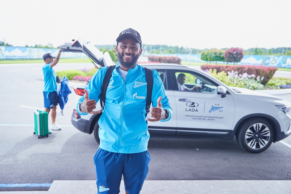 Вылет команды в Грозный на матч с «Ахматом»