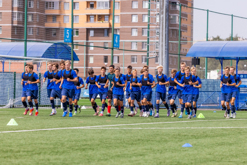 Тренировка «Зенита» U-16 перед матчем с «Уралом» U-16