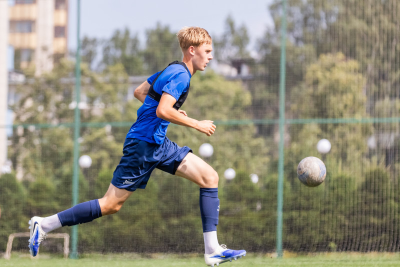 Тренировка «Зенита» U-16 перед матчем с «Уралом» U-16